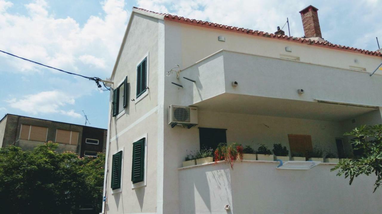 Apartment Davorka Makarska Buitenkant foto